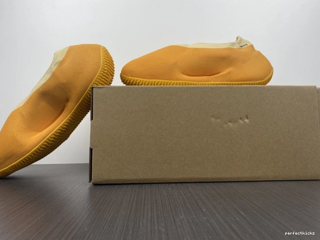 GW5353 Adidas Yeezy Sulfur Knit RNR 0811
